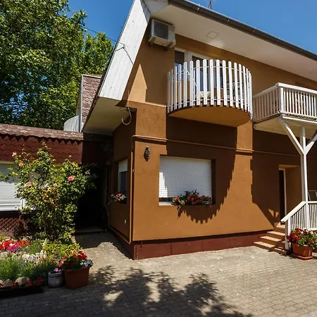 Guest house Morocz Vendeghaz *