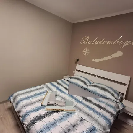 Morocz Vendeghaz 3* Balatonboglár