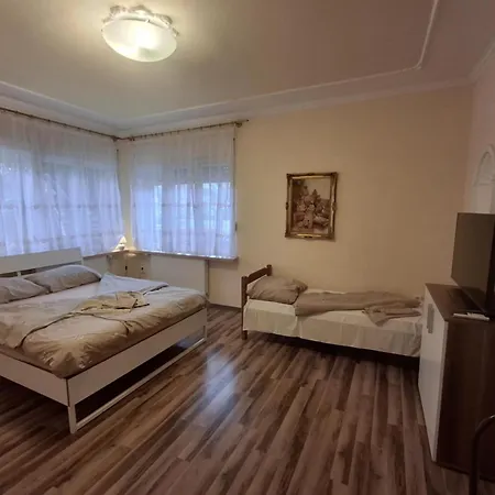 Morocz Vendeghaz Gasthof 3*