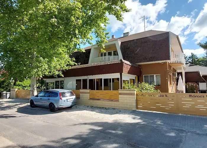 Morocz Vendeghaz Pensionat 3*