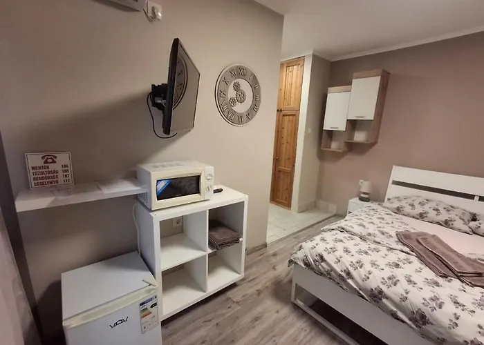 Morocz Vendeghaz 3* Balatonboglár