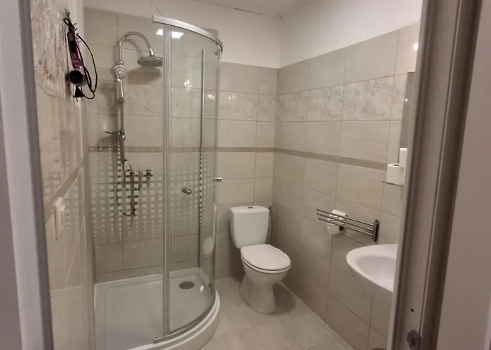 Morocz Vendeghaz Konukevi 3*