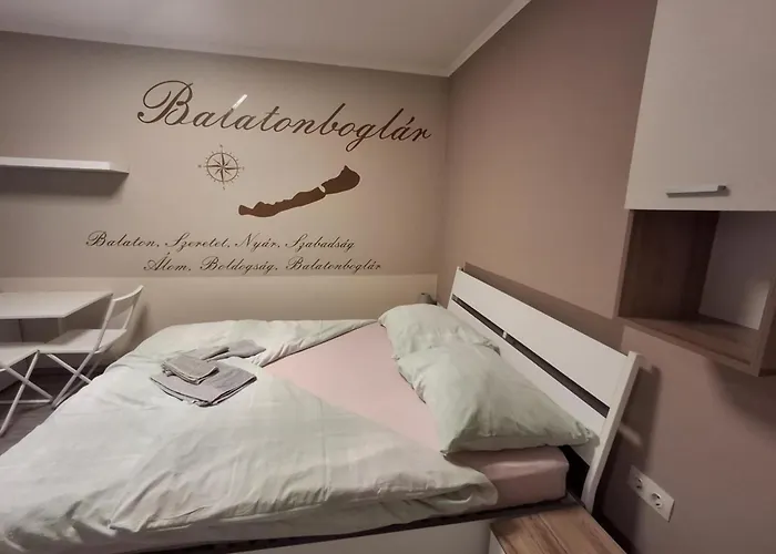 Morocz Vendeghaz 3* Balatonboglár