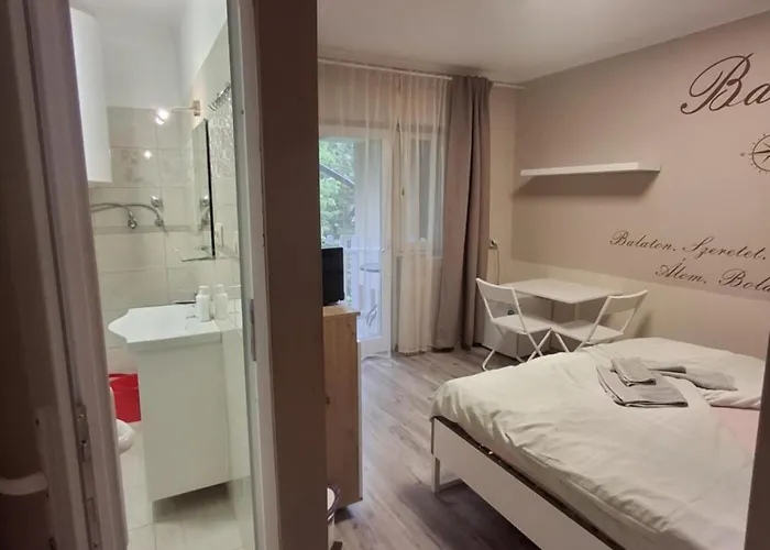 Konukevi Morocz Vendeghaz 3*